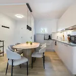 Apartamento 2 Bedroom Tokio And Sauna, 100m To And Bikepark